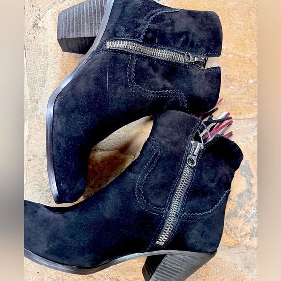 SALE Black Suede Sam Edelman ankle Booties with tassels SZ 10 - Picture 3 of 12